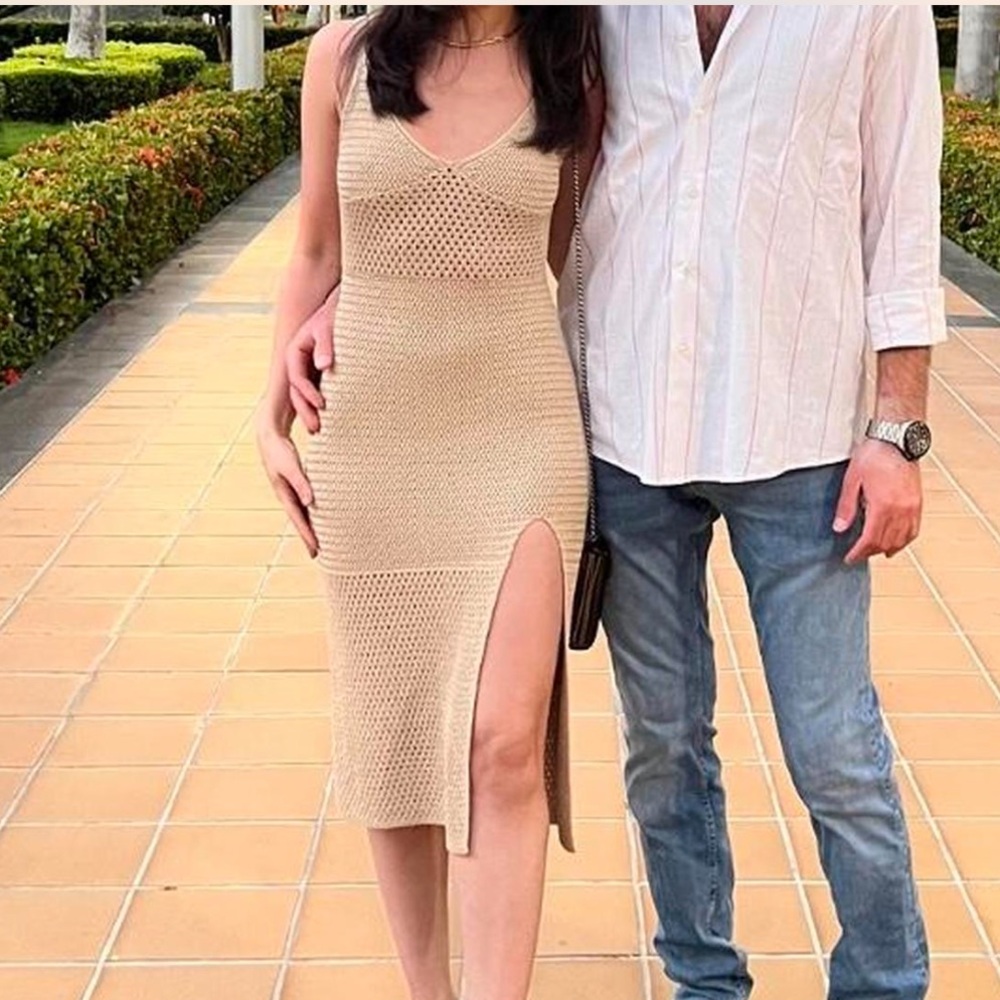 Aritzia Wilfred Evie Midi Dress in XS. originally $148. color is humus beige